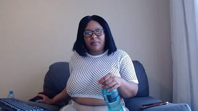 xxZoeyx online show from January 18, 4:16 am