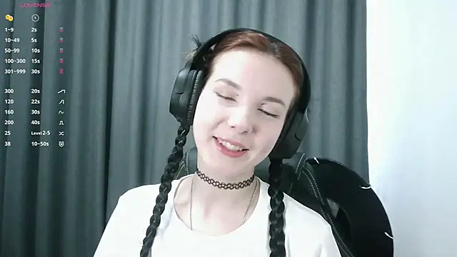 Snapshot of RubyBooby chatting on June 10, 4:39 pm RubyBooby online show from June 10, 4:39 pm
