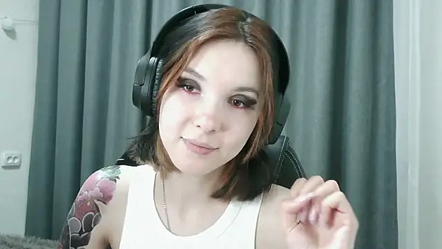 Snapshot of RubyBooby chatting on June 12, 5:12 pm RubyBooby online show from June 12, 5:12 pm