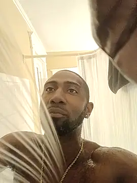 Snapshot of BBC260J chatting on April 16, 10:27 am BBC260J online show from April 16, 10:27 am