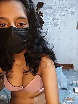 manu babe online show from July 18, 2:43 pm