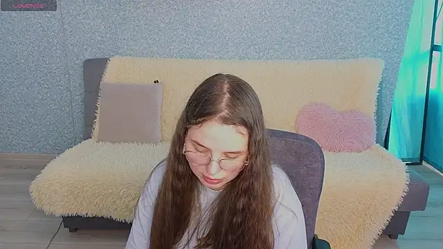 SofiDreamm online show from June 8, 3:01 pm