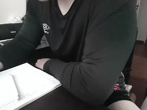 DavMC19cm online show from July 9, 7:29 pm