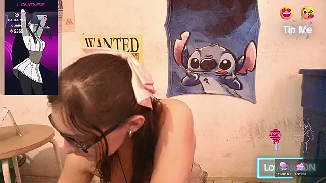 Ellaa honey online show from July 24, 2:15 pm