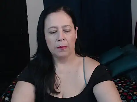 carlareyesk977 online show from June 8, 5:46 pm