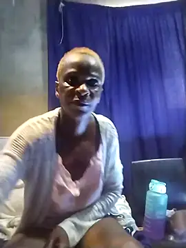 Snapshot of Naughtygrany chatting on April 9, 6:19 am Naughtygrany online show from April 9, 6:19 am