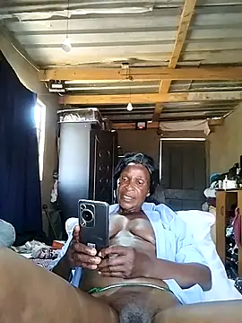 Snapshot of Naughtygrany chatting on April 29, 10:52 am Naughtygrany online show from April 29, 10:52 am