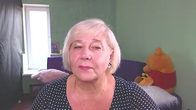 Milane Milky online show from June 14, 6:15 am