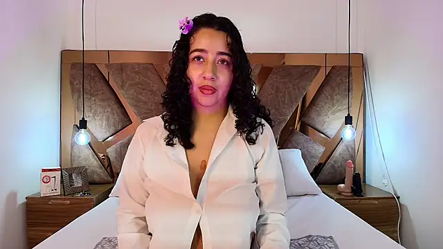bella swwan  online show from May 6, 4:12 pm