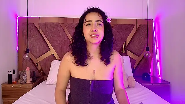 bella swwan  online show from May 29, 7:23 pm