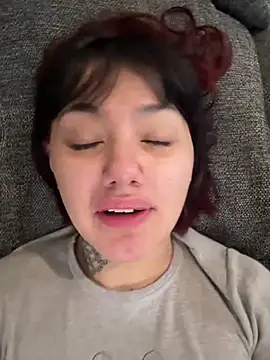 Abrildqquino online show from June 11, 3:43 pm