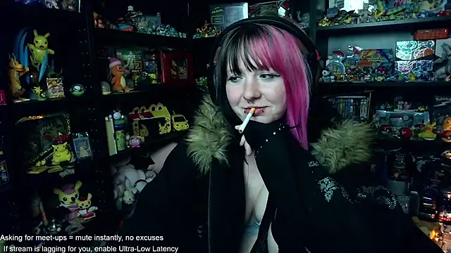 CutieTracer online show from June 11, 12:32 am