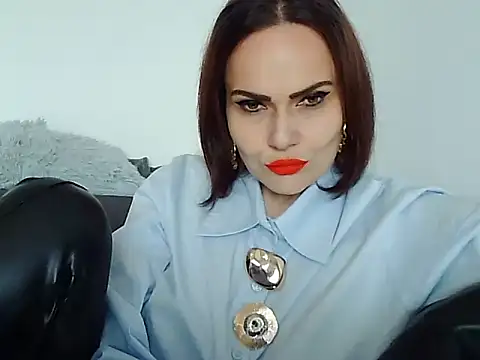 Snapshot of Kin_Kueen chatting on May 10, 8:52 am Kin Kueen online show from May 10, 8:52 am