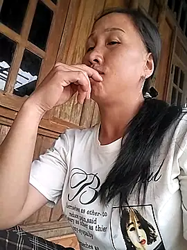 Snapshot of Lisa-aa chatting on March 31, 5:30 am Lisa-aa online show from March 31, 5:30 am