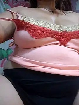 Snapshot of HornyHot_Asian chatting on April 23, 11:29 pm HornyHot Asian online show from April 23, 11:29 pm