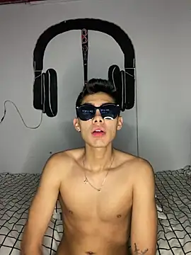 jmaxter online show from April 22, 4:26 am