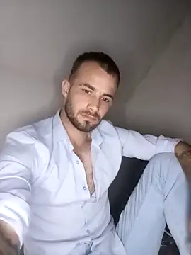 Snapshot of Fabika15 chatting on April 6, 6:53 pm Fabika15 online show from April 6, 6:53 pm