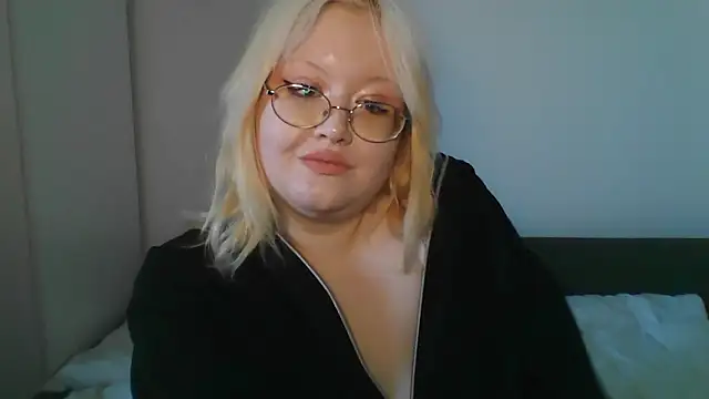 Elayne Sweet online show from April 8, 8:03 am