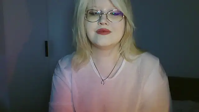Elayne Sweet online show from June 15, 6:04 am