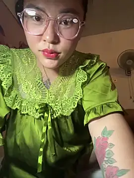 Lina-Naughty online show from May 2, 5:56 am
