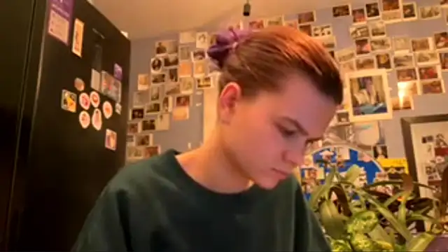 DarylLarrow online show from March 31, 5:24 pm