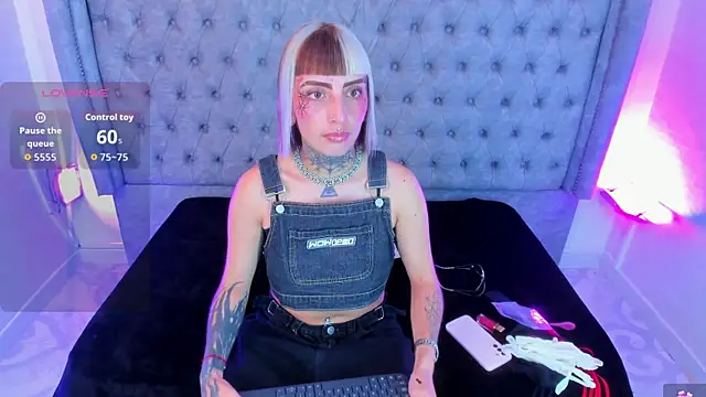 Snapshot of Gyal_Smith chatting on July 16, 12:49 am Gyal Smith online show from July 16, 12:49 am