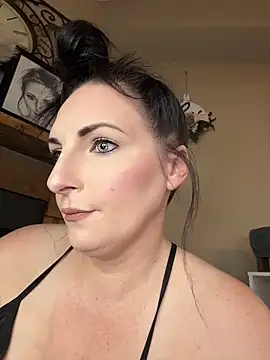 taylorsunshine online show from June 9, 12:33 am