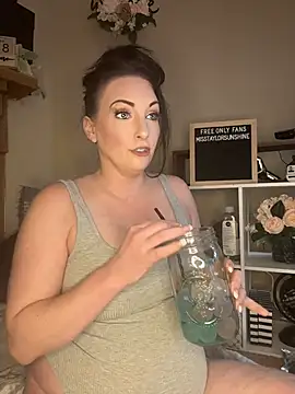 taylorsunshine online show from June 21, 10:34 pm