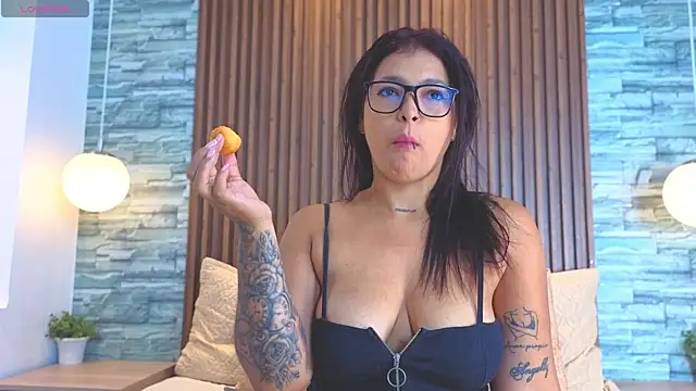 Mia milf x online show from June 9, 11:22 am
