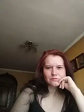 Snapshot of VeronikaLogan chatting on June 4, 8:20 am VeronikaLogan online show from June 4, 8:20 am