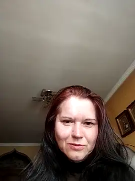 Snapshot of VeronikaLogan chatting on June 18, 3:40 am VeronikaLogan online show from June 18, 3:40 am