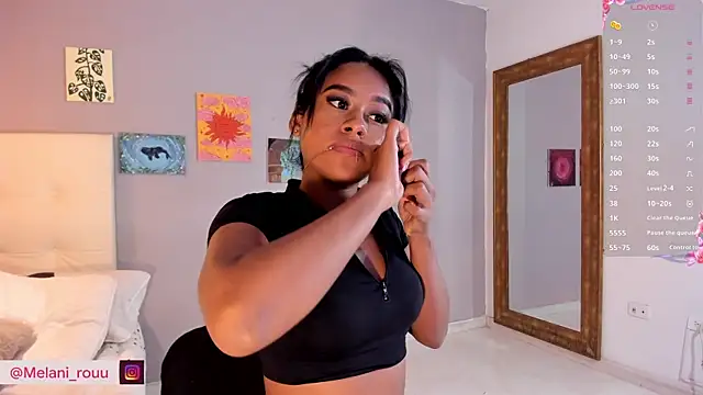 Melaniaa Roussee online show from May 30, 3:03 am