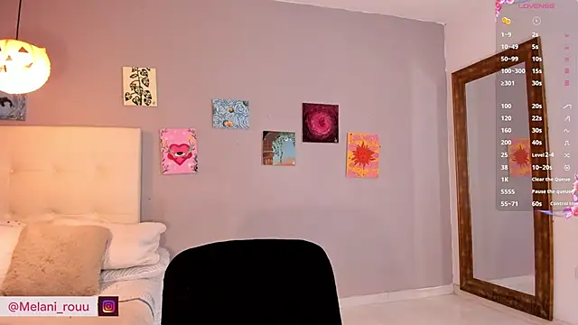 Melaniaa Roussee online show from June 11, 2:22 am