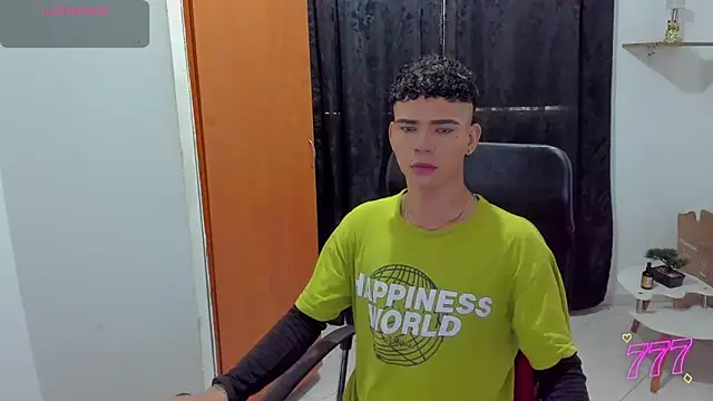 sebascuterouss online show from June 12, 1:10 pm