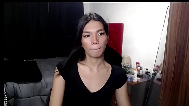 hikarilust23xx online show from June 6, 4:23 pm