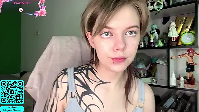 MadalynNosel online show from June 8, 7:09 am