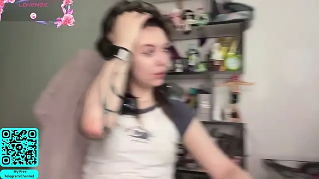 MadalynNosel online show from June 10, 7:07 am