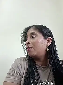 SofiaMendez1  online show from June 13, 5:22 pm