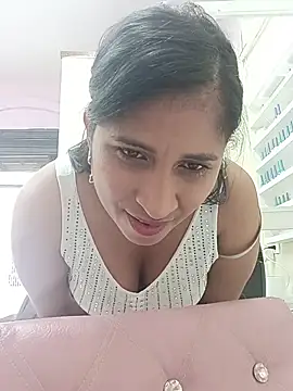 SofiaMendez1  online show from June 25, 5:39 pm
