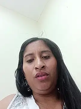 SofiaMendez1  online show from July 17, 2:56 pm