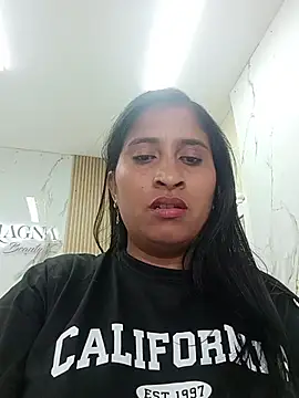SofiaMendez1  online show from July 21, 5:59 pm