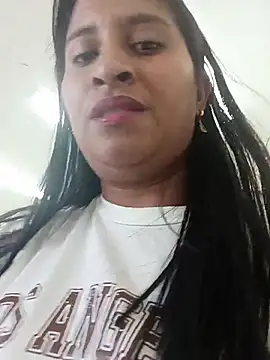 SofiaMendez1  online show from July 22, 6:11 pm