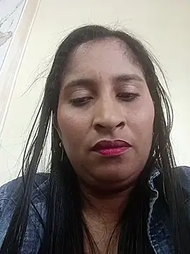 SofiaMendez1  online show from July 25, 4:37 pm