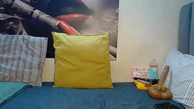 Lola-77 online show from June 10, 8:02 am