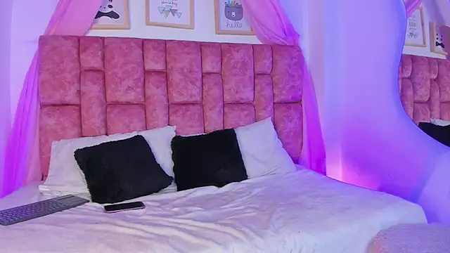 angelcherrypie online show from May 30, 2:36 pm