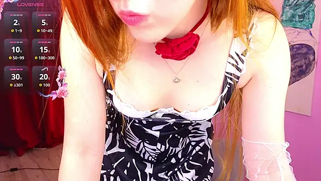 Snapshot of EvaBellea chatting on June 7, 1:04 pm EvaBellea online show from June 7, 1:04 pm