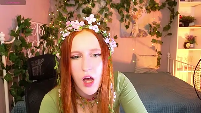 Snapshot of EvaBellea chatting on June 13, 12:58 pm EvaBellea online show from June 13, 12:58 pm