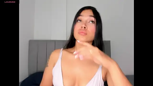 jazlycute   online show from July 6, 1:52 pm