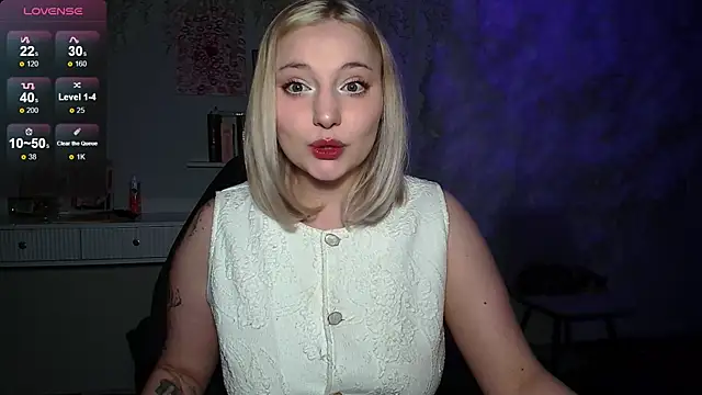 Snapshot of SW_K1RA1 chatting on April 27, 8:29 pm SW K1RA1 online show from April 27, 8:29 pm