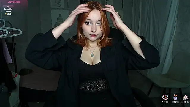 Snapshot of SW_K1RA1 chatting on June 3, 2:58 am SW K1RA1 online show from June 3, 2:58 am